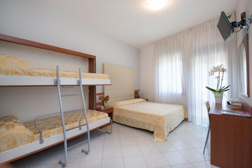 Albergo Arcobaleno Sottomarina Quarto foto