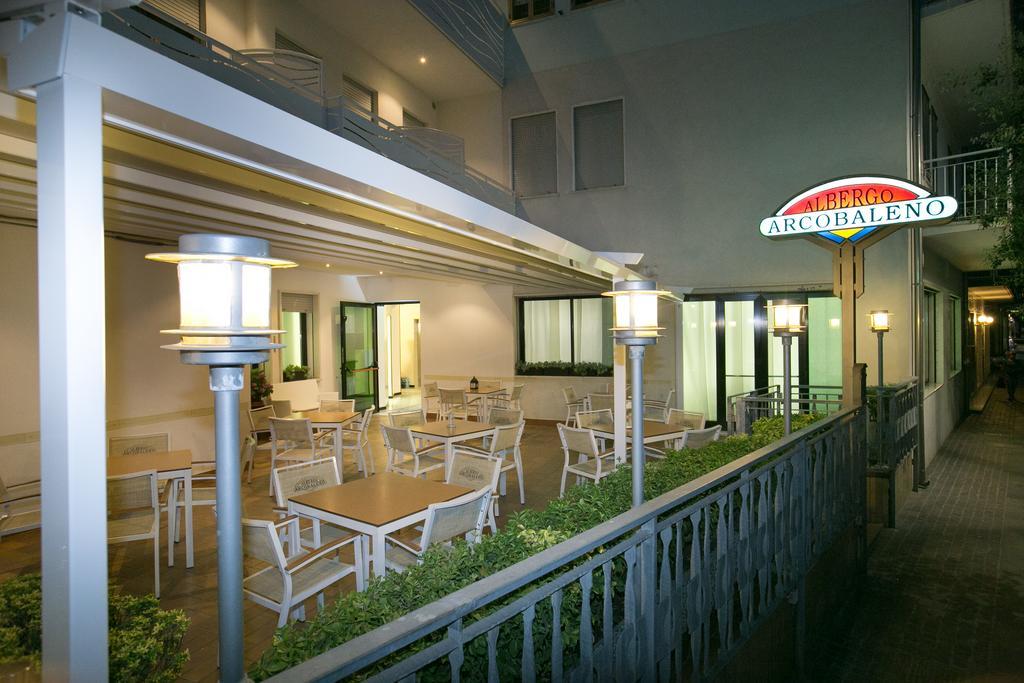 Albergo Arcobaleno Sottomarina Exterior foto